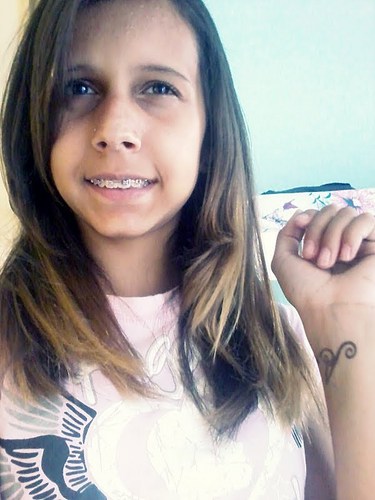 Morena , 13 anos Aries & Odeio gente FALSA ,me amo em primeiro lugar , Claro ! Segue Quem sabe descobri mais :}