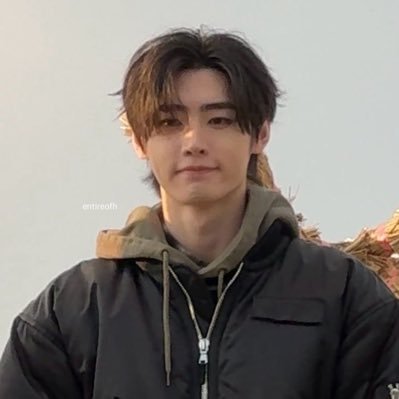 baohao_'s profile picture. shinyu and sunghoon please record another video together