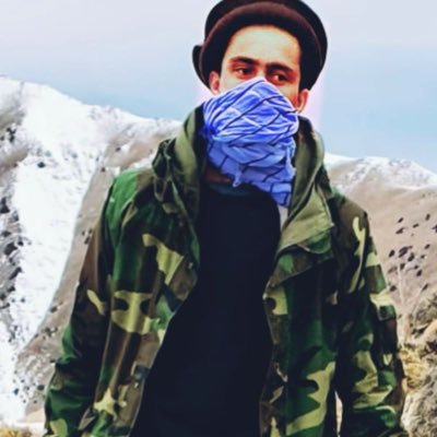 { شب است و چشم ما همی چو چشمی انتظار ها..!}
🖤🕊️💚
