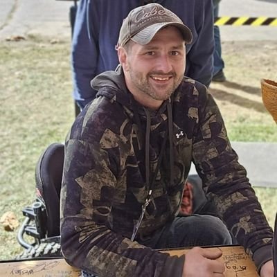 Hotwheels_04's profile picture. One cool cripple!