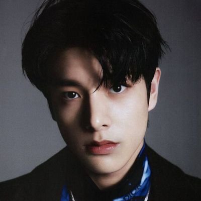 KPOP Fan since 2016 | '03 liner | INFP-T | Multistan | #EN_READS : Reader | Écrivaines : Reader | #REVERIE
