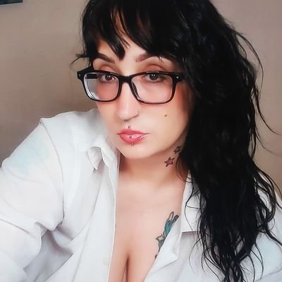 🌺 18+
🌺 Argentine/Spanish/Russian
🌺 former vet tech
🌺 cam, fetishes & vanilla
🌺 $69 tribute to speak
🌺 DMs ONLY on platforms
🌺 dirty talk/flirting = TIP