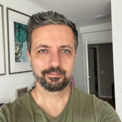 UauMedia's profile picture. Human, Living on Earth. Unhealable dreamer. Longing for interplanetary and interstellar travel. Loveing nature. World would be a better place without countries.