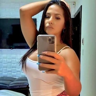 MonroeRose60118's profile picture. 