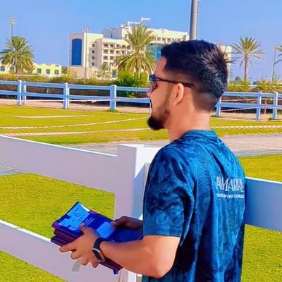 naumanskh63's profile picture. अपनों से दूर ख्वाहिशों की शहर में