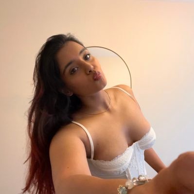 chaapinder's profile picture. what the helly