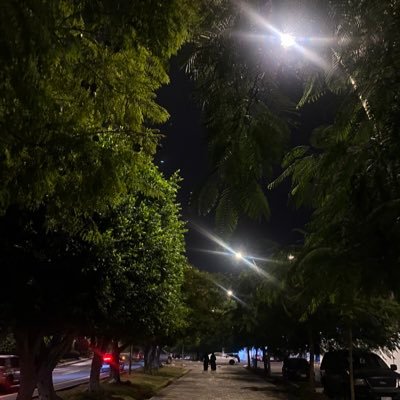 احرص على ما ينفعك، واستعن بالله ولا تعجز - حساب شخصي