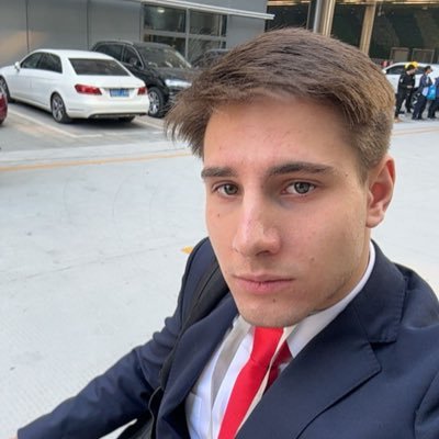 DegenJulia6059's profile picture. 