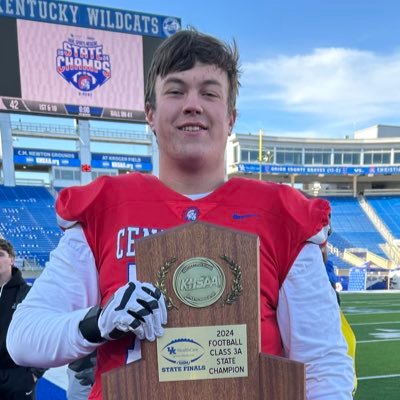 Christian Academy ‘25. 3X State Champion. 2024 1st team Ky All-State. Austin Peay c/o ‘29. 6’6” 310 lbs. 3.9 GPA.