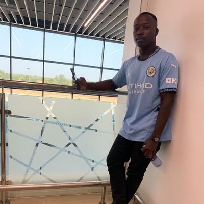 prospercobby's profile picture. no love lost ⚔️