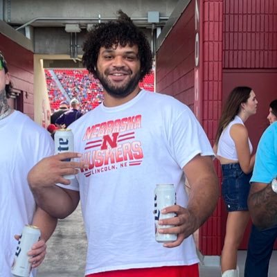 HUSKERS EAGLES 🌽 🦅