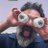 El tuitero de los 1105 followers.