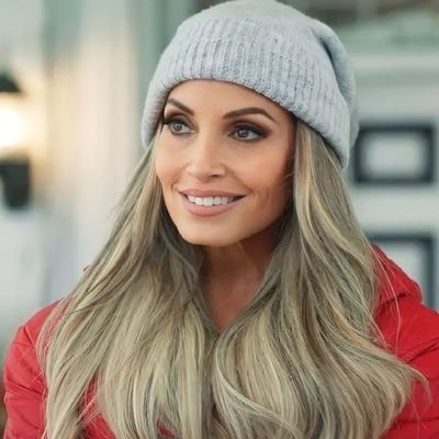 The office Twitter page of Trish stratus and Trish https://t.co/o2Hb6SOiAw merch:https://t.co/POFdzbvPJC