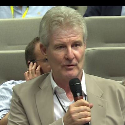 Journaliste européen cherche Union désespérément. Mes tweets, à sa demande, n'engagent pas mon employeur