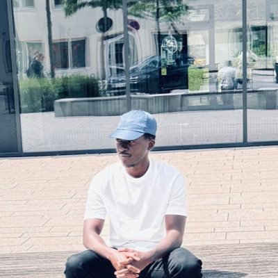 Software Engineer | I build apps. | I like to learn and find solutions to complex problems. 😎