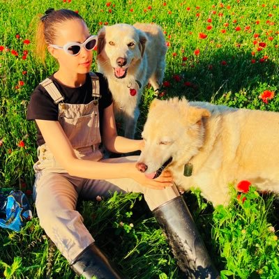 freelance music scribe (Shindig!, Record Collector…) ▪️ publicist/social media manager/writer for @independentIPR ▪️@side_trips_ ▪️bass player ▪️cat lady
