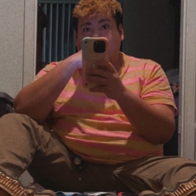Chubby boy who loves to explore inside and outside the bedroom 🌲 Aquarius ♒️ INFP 🧠 100% Good Boy 🙇🏼♂️ Thanks for tipping 🥺 #Chub #GayVegas #ABDL 18+ 🔥
