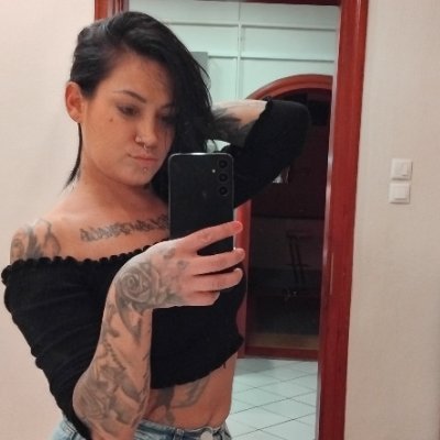 onegirlanna87's profile picture. 