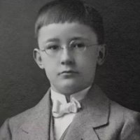 🥂 (@heinrichposter) 's Twitter Profile Photo