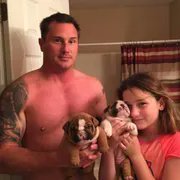 I'm a single father of a lovely daughter (Morris) and puppies lover.🐕🦺🐕💯💯