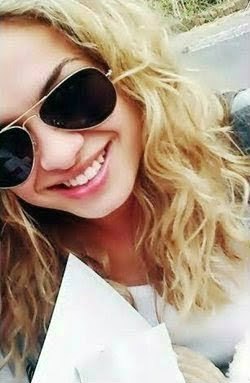 Não quero ser na sua vida o início de um fim, nem o fim de um começo, quero ser o início de um começo sem fim.
Meu coração vai ser rebelde para sempre