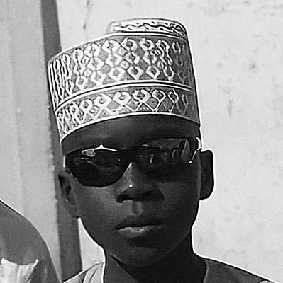 Ba'Haushe/MARXIST Leninist ⚒ /BUK 👨🏾🎓/ a SOUL shaped by MYTHS & echoes of the AFTERLIFE 🔮/ @Imranelayo Twin brrr 4fL 🥷🏼🐉
(٦) أهدنااُلصّرٰط اُلمستقمَ