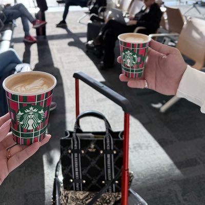 أنا سند نفسي في كل فتـراتي الصعبـه التـي مررت بهـا .. اذكرو أبي بدعوه 🤍