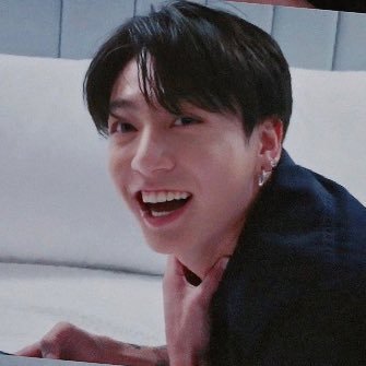 yoshiiii0123's profile picture. BTS オルペン🫶まぁまぁな強火🐰 정국ペンでもあります💜 大人army