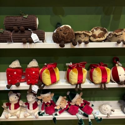 osigoto_kudasai's profile picture. 某🍀W◯rksで5年ほど仕上げしておりました🐶（今6年目ﾊｴｰ）仕上げのお仕事募集中です🐶🍩名古屋造形