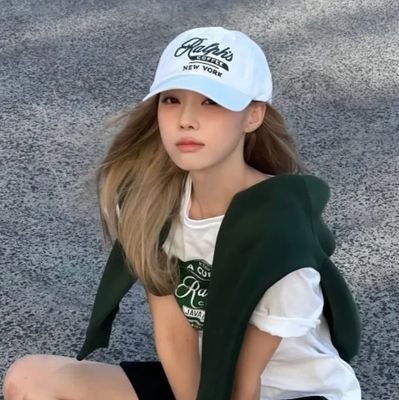 Katty_grazella's profile picture. ngapain liat'