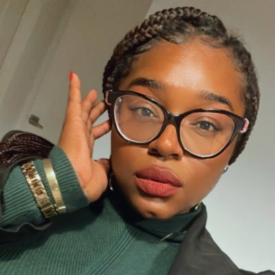 theeeQueen___'s profile picture. Music is life 🎶 That’s really all I talk about🤷🏾‍♀️ Oh, and being a dog mom!