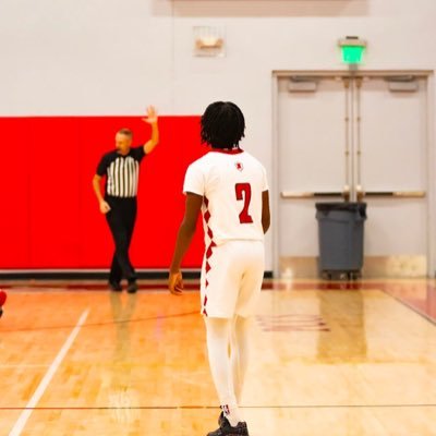 6’1 • Class of 2025 • PG/SG • 3.7 GPA • @leesmcraembb