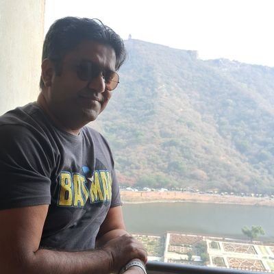 Investor , Trader, Ex Dy GM Tata Motors, Maruti,Avid Reader, IIT Bhu Mechanical Engr,National Basketball player, Ex G Sec AIPC South Mumbai Cong