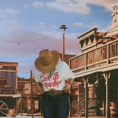 OleratoBM's profile picture. 