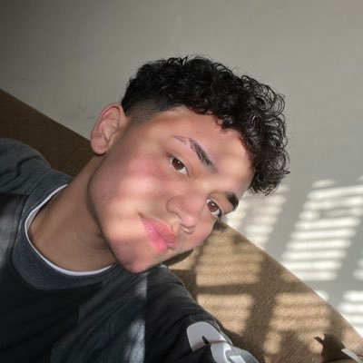 robynhector_'s profile picture. Living On Valued Energy