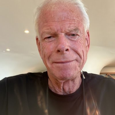 dlenhjb's profile picture. 