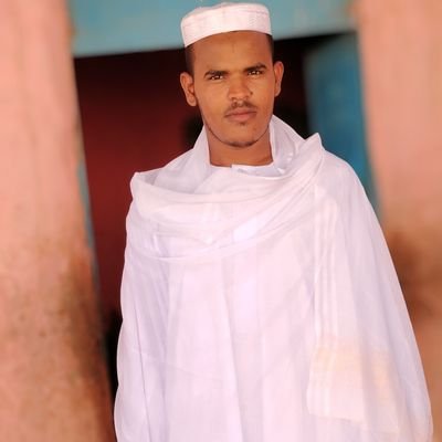 شخص بيسط متفائل و دائم الثقة بربه احب الشخص البشوش الهين اللين ابني الصداقات واعشق المرح