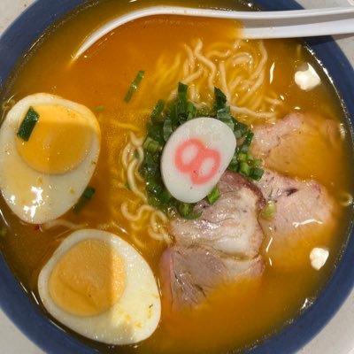 PEERAPONVHWUS's profile picture. ....