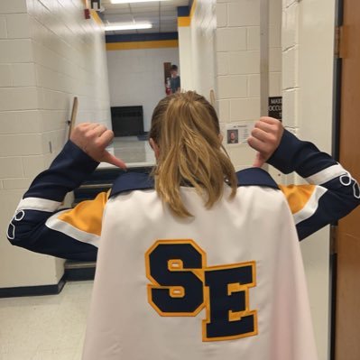 Karmy313661's profile picture. 