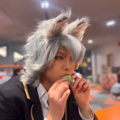 関東住み 25↑ 178cm 酒ks 好きな物🫶→🍀💤/🌈🕒/CR/twst/FT/黒バス/ヒロアカ/京アニ/SD/ディアラバ/イベントはDハロメイン✨⚠️初対面の人でも距離感バグってます⚠️ 急にタメ語で話しますのでご了承ください💦