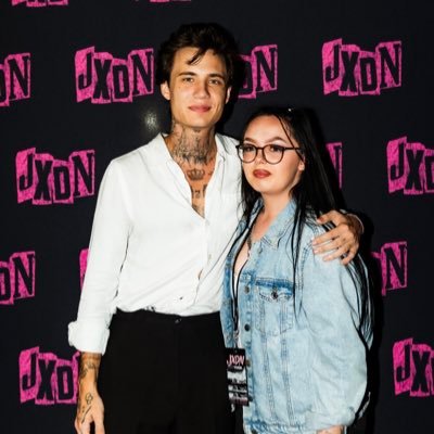 sophiem62519612's profile picture. ✨ If you need a reason to keep going IM RIGHT FUCKING HERE - JXDN✨