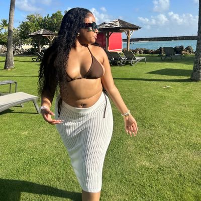 Moniiisaa's profile picture. BUTTERFLY mood 🦋