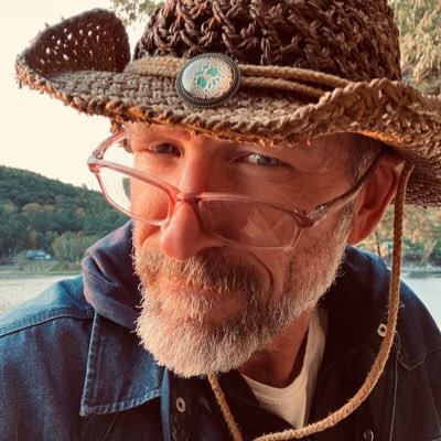 LouFatta's profile picture. mars needs sculpture