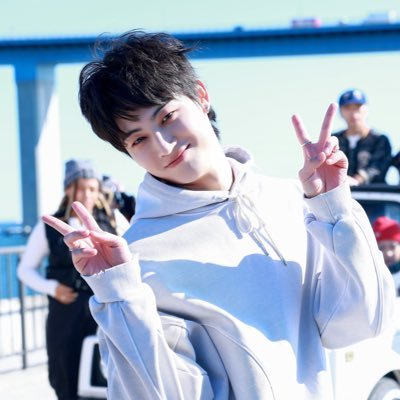 แอคนี้สำหรับเทรนและโหวตให้กัซ #IGOT7 แต่ตอนนี้เอามาใช้ใส่ใจ GOT7GOREVER 🐥💚