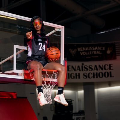 5’11 G | 2025 | #24 rhs varsity girls basketball | michigan storm uaa | ig - imaniiii.j