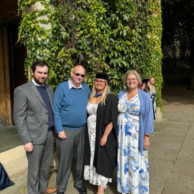 elainebrand05's profile picture. 