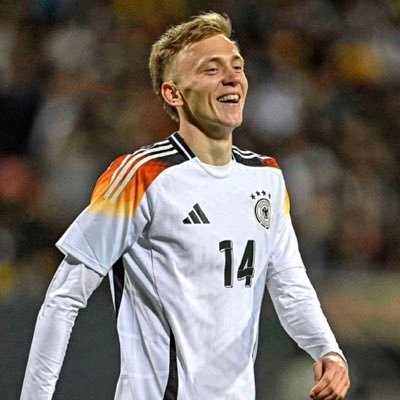 KeisukeBVB's profile picture. @BVB #ドルサポラーメン部 #ドルサポつけ麺部 #ドルサポズーレ部 #ドルサポ変態部  #ドルサポ風俗部