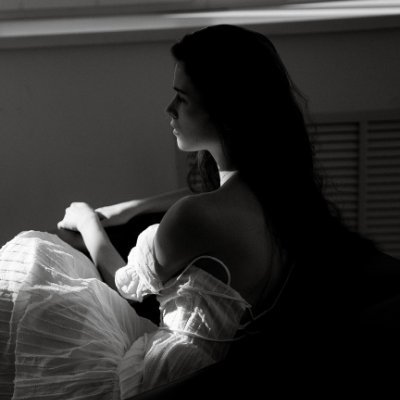 oxJoell's profile picture. Red mountains