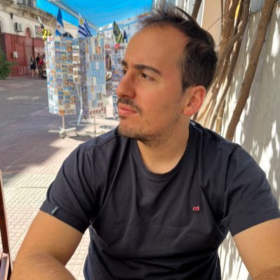 Periodista en @elpaisuy y docente en @ComunicacionORT. Magíster en Gestión de la Comunicación Política y Electoral (UAB). Licenciado en Comunicación (ORT).