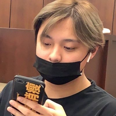 ziA_ya48977's profile picture. 